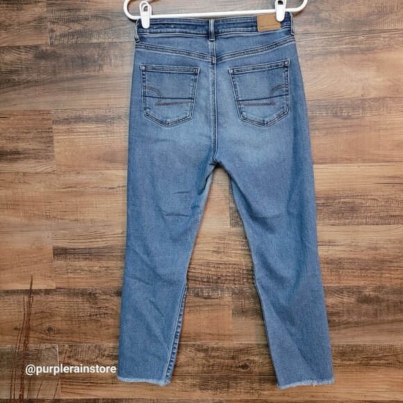 American Eagle Jeans 2 R Mom High Rise Crop Raw Hem Medium Wash Stretch Denim - Picture 2 of 12